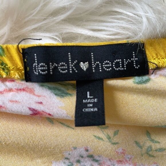 Derek Heart Top - Picture 9 of 10